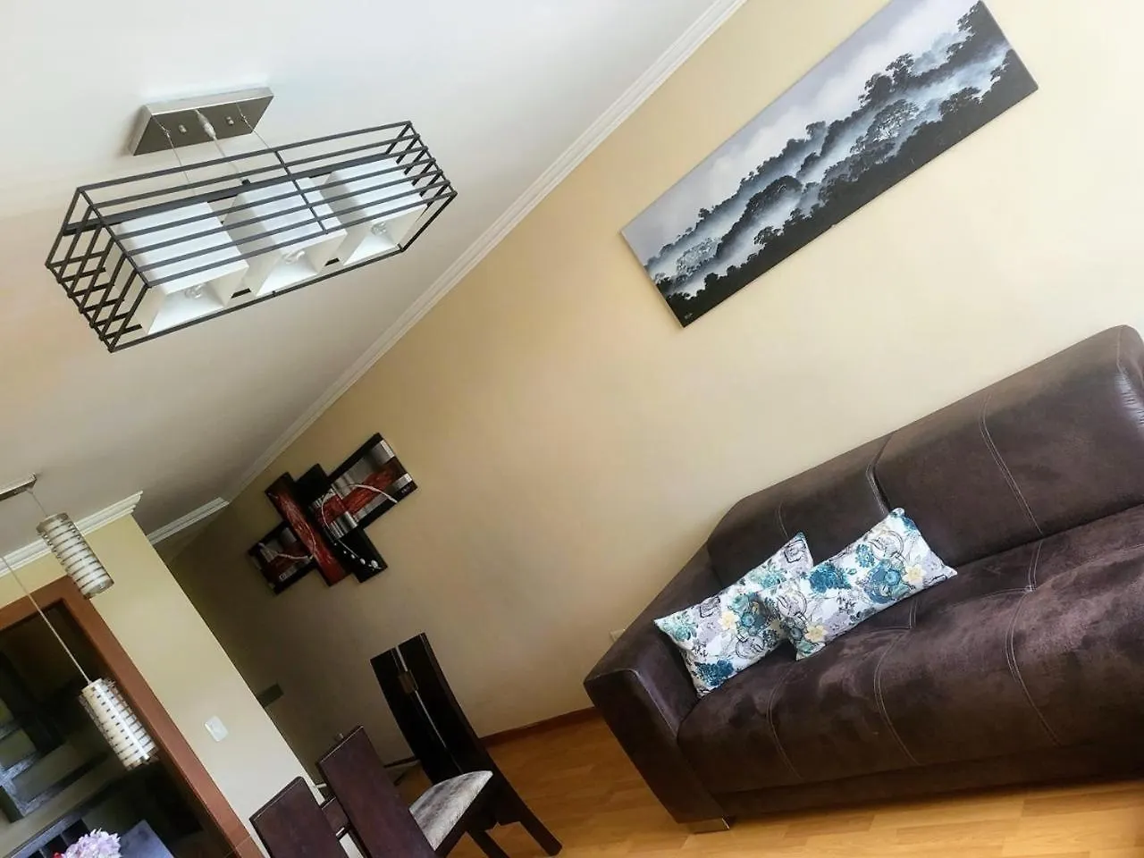 Japon, Hermoso Edificio Con Acabados Muy Hermosos Y Estilo Moderno Appartement Quito Ecuador